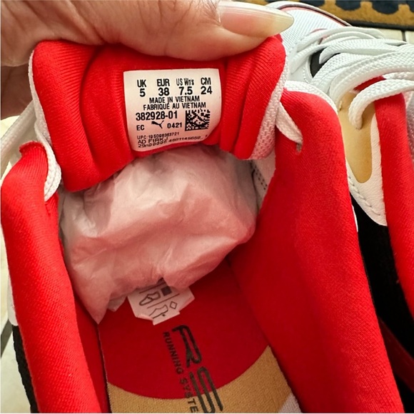 NWT Puma RS-Curve Art of Sport Sneakers - Picture 8 of 8